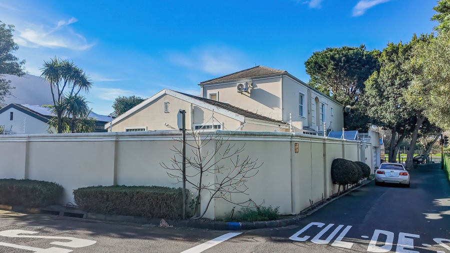6 Bedroom Property for Sale in Newlands Western Cape